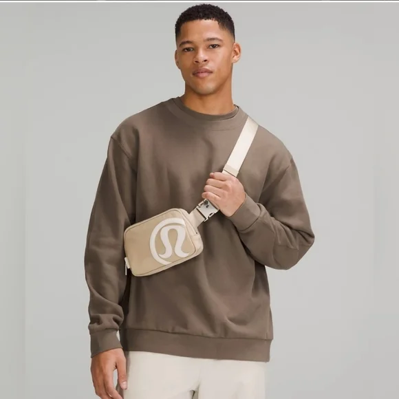 SOLD ON ANOTHER SITE- NWOT Lululemon belt bag trench/white opal - Picture 5 of 5